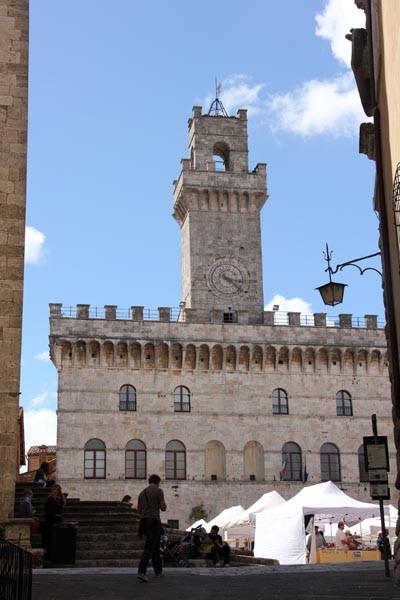 Palazzo Comunale_Montepulciano_viaggiandovaldi