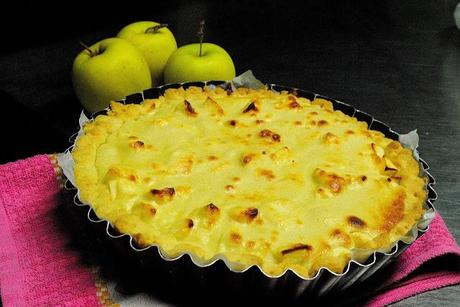 Torta di mele e crema frangipane