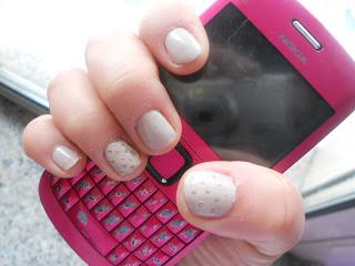 My polka dots nails