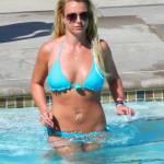 Britney Spears in vacanza con il fidanzato David Lucado09