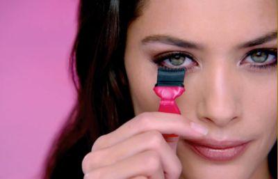 Anteprima Beauty // Mascara Mega Effects AVON mascara-mega-effects-avon-03