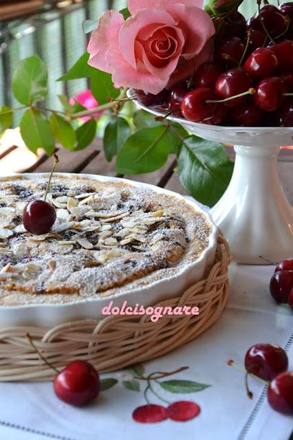 Torta Giovanna, con ciliegie e crema di mandorle