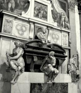 Firenze - Basilica di Santa Croce - Tomba di Michelangelo Bonarroti