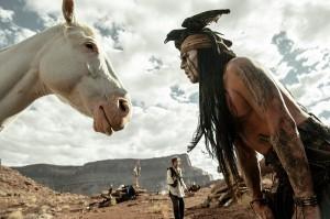 “The Lone Ranger”, nuovo film con Johnny Depp nei panni di un indiano pazzo