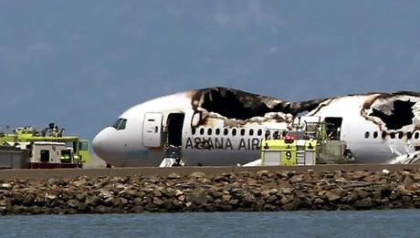 Incidente aereo a San Francisco, il video dell’impatto – Video Incidente aereo a San Francisco, il video dell’impatto – Video