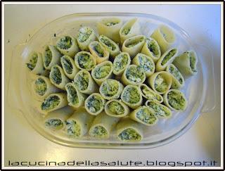 Paccheri lisci ripieni di ricotta e spinaci