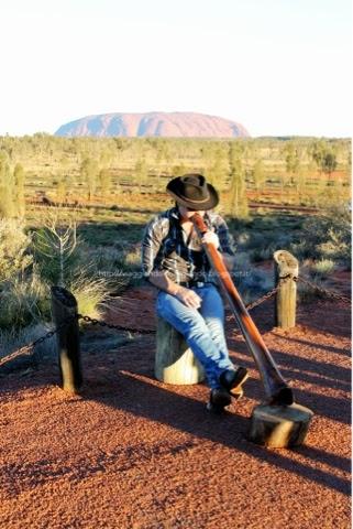 AUSTRALIA 6: AYERS ROCK - THE RED CENTRE!