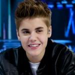 Justin Bieber telefona a Bill Clinton e chiede scusa per la sua bravata Justin Bieber telefona a Bill Clinton e chiede scusa per la sua bravata