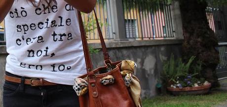 NONSOLOMODA#18: HAPPINESS IS... UNA MAGLIA CON LA GIUSTA SCRITTA NONSOLOMODA#18: HAPPINESS IS... UNA MAGLIA CON LA GIUSTA SCRITTA