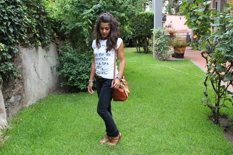 NONSOLOMODA#18: HAPPINESS IS... UNA MAGLIA CON LA GIUSTA SCRITTA NONSOLOMODA#18: HAPPINESS IS... UNA MAGLIA CON LA GIUSTA SCRITTA