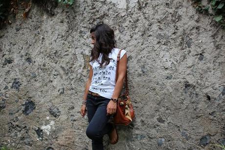 NONSOLOMODA#18: HAPPINESS IS... UNA MAGLIA CON LA GIUSTA SCRITTA NONSOLOMODA#18: HAPPINESS IS... UNA MAGLIA CON LA GIUSTA SCRITTA