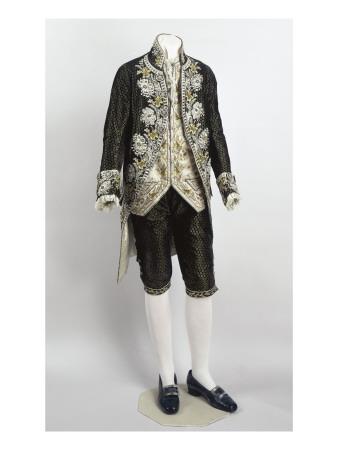 L'eleganza nella moda maschile L'eleganza nella moda maschile