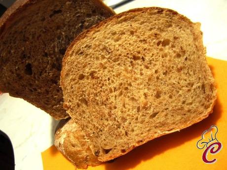 Versione ai cereali del pane in cassetta e l'inizio di una lunga sperimentazione Versione ai cereali del pane in cassetta e l'inizio di una lunga sperimentazione
