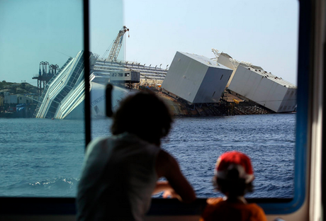 La corrosione abbassa sul fondale la Concordia