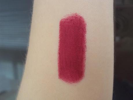 Review - Mac Heaux lipstick