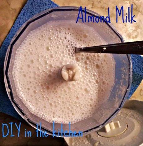 Latte di mandorla fai da te / Home made almond milk