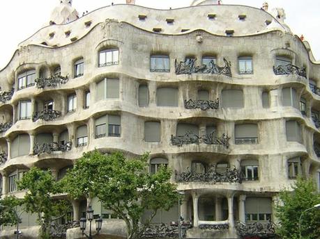 Antoni Gaudi Architetto del cielo e della terra