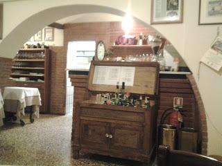 Trattoria Da Gianni - Via Clavature 18 - Bologna