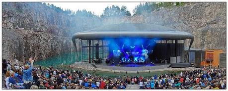 Musica ed emozione in un vivido istante: di Marco Bizzarri e Paola Pardini 0172 Musica ed emozione in un vivido istante: di Marco Bizzarri e Paola Pardini