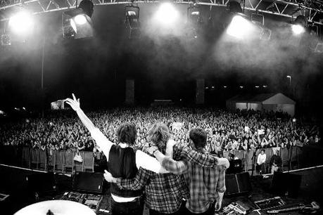 Musica ed emozione in un vivido istante: di Marco Bizzarri e Paola Pardini 0072 Musica ed emozione in un vivido istante: di Marco Bizzarri e Paola Pardini