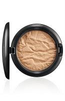 M·A·C Cham Pale M·A·C Cham Pale