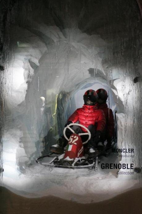 Moncler Vetrine in grande stile II