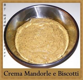 CREMA MANDORLE E BISCOTTI