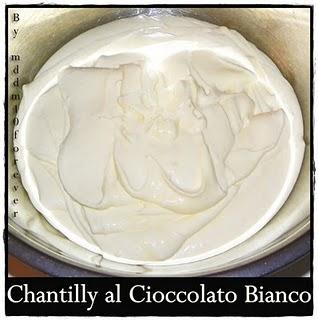 CHANTILLY AL CIOCCOLATO BIANCO