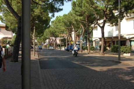 SIRMIONE, IL PARADISO DIETRO L’ANGOLO