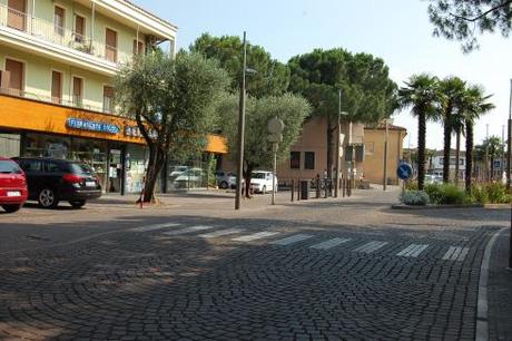 SIRMIONE, IL PARADISO DIETRO L’ANGOLO