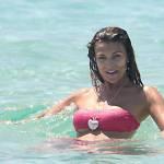 Cristina Chiabotto, un tuffo nel mare di Formentera04