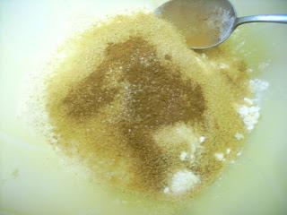 Peach pie crumble - torta crumble con pesche e crema Peach pie crumble - torta crumble con pesche e crema