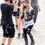 Avril Lavigne soldatessa sexy nel nuovo video “Rock’n Roll”