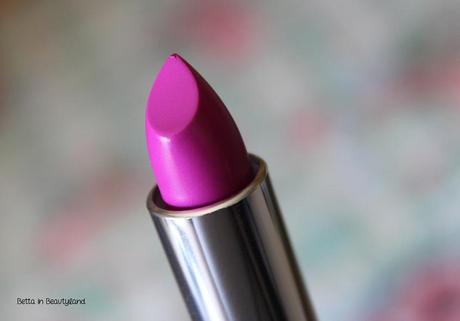 Maybelline Color Sensational Vivid lipstick