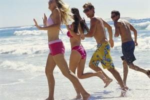 Sport in spiaggia: tanti modi per divertirsi ma occhio ai divieti