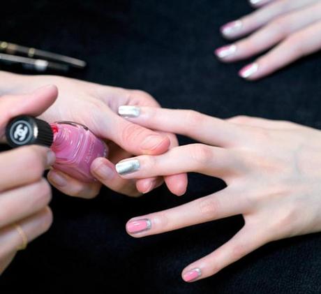  photo Chanel-Couture-FW-2012-nails-May.jpg