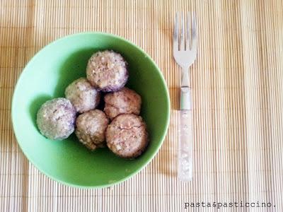 POLPETTE LIME E PEPE ROSA.