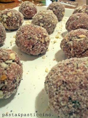 POLPETTE LIME E PEPE ROSA.