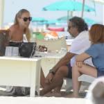 Federica Panicucci gioca in acqua con i figli a Forte dei Marmi (foto) Federica Panicucci gioca in acqua con i figli a Forte dei Marmi 01