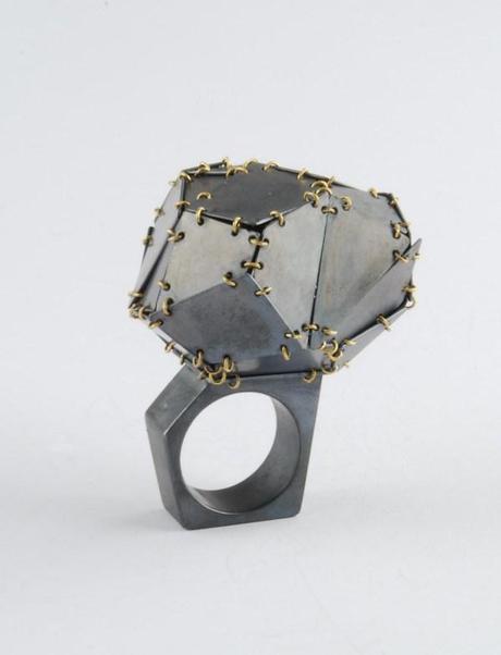 GIOIELLI - Premio Fondazione Cominelli per il gioiello contemporaneo - ELISABETTA DUPRE' anello, argento, oro 