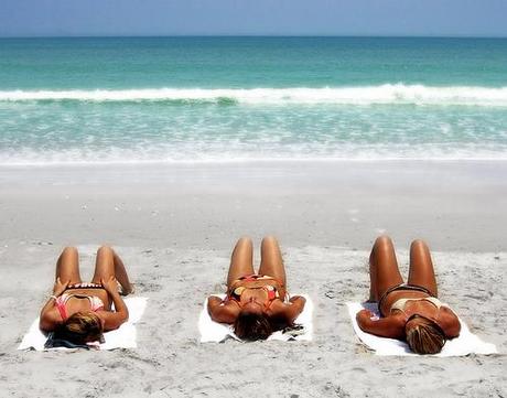 Abbronzatura: Scottature ed Eritemi Solari Rimedi Abbronzatura Scottature ed Eritemi Solari Rimedi 1 Abbronzatura: Scottature ed Eritemi Solari Rimedi