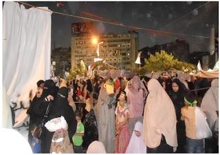 Visita al sit in di Rabaa el Adaweya