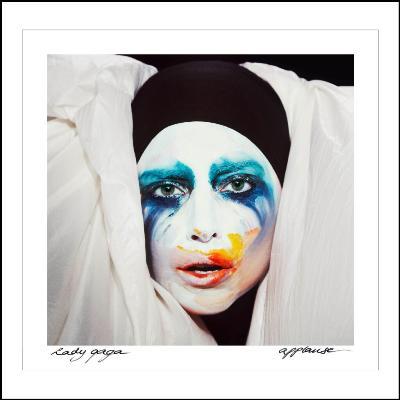 BQTnZo CMAAEGvY Applause, il video ufficiale del nuovo singolo di Lady Gaga [Video]