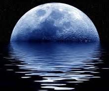 “Luna Blu” Questa notte nel cielo dopo il tramonto