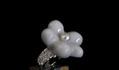 I Nuovi Unici Anelli In Marmo Con Perle Australiane Creati Dallo Scultore Emanuele Rubini The New Unique Rings Marble With Australian Pearls Created by Emanuele Rubini Sculptor