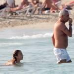 Giorgio Panariello a Formentera con una bionda misteriosa