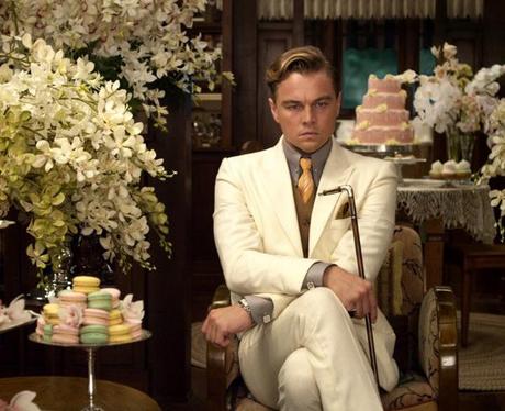 Abito da sposo beige portato da Gatsby