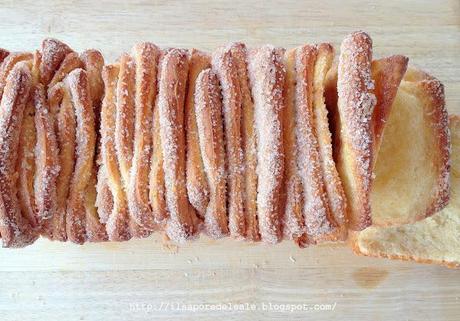 Cinnamon and sugar pull-apart bread.. un pane goloso!