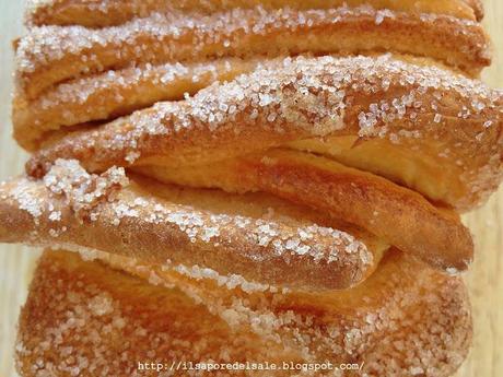 Cinnamon and sugar pull-apart bread.. un pane goloso!