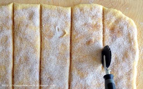 Cinnamon and sugar pull-apart bread.. un pane goloso!